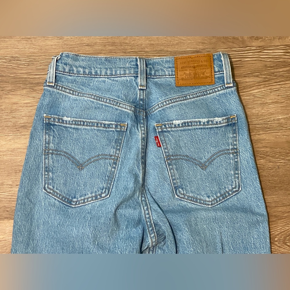 Levi’s 70’s High Flare